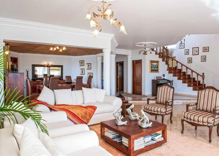 Casa Oliveira ヴィラ アルブフェイラ