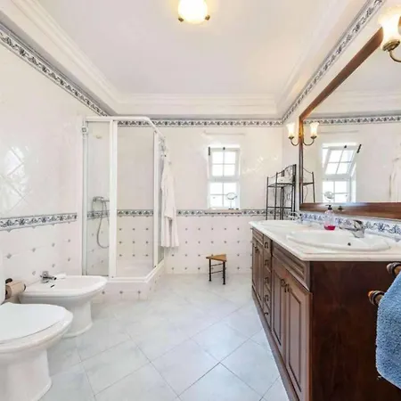 Casa Oliveira *