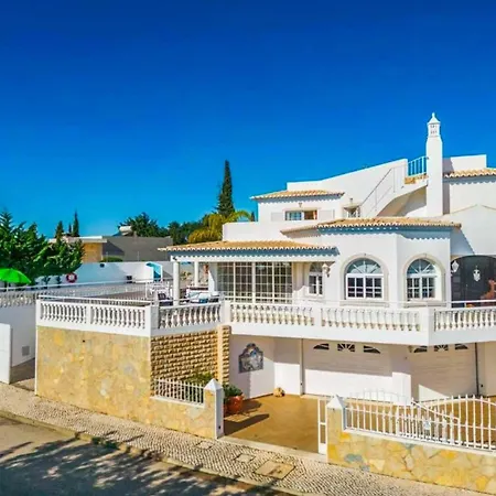 Casa Oliveira Албуфейра