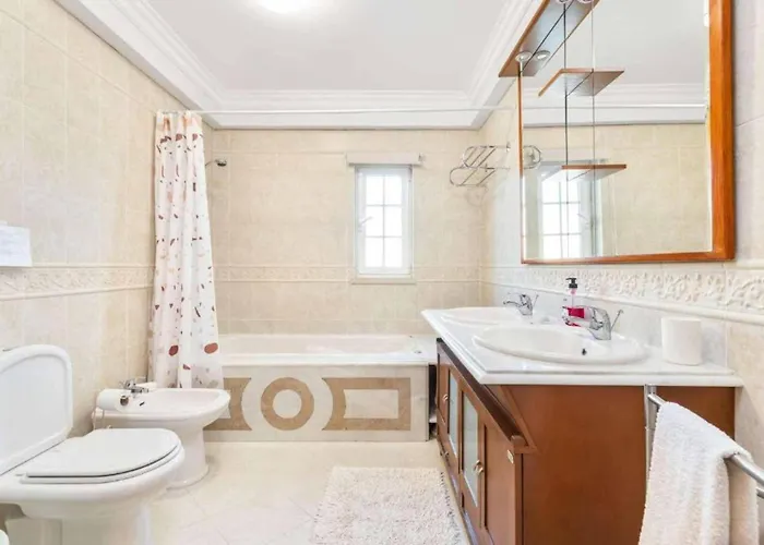 Casa Oliveira Villa *